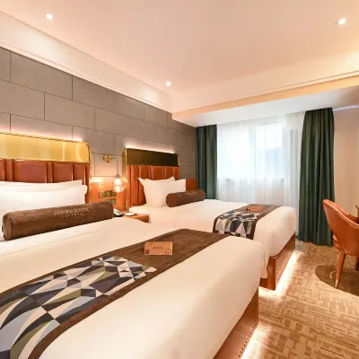 James Joyce Coffetel (Beijing Universal Resort Liyuan Subway Station) Hotels near Liyuan Station
