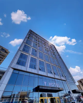 YHotel Leno