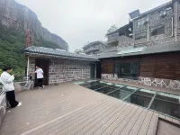 Cuiming Pavilion Theme Homestay