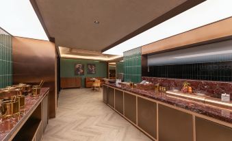 Orange Hotel (Xinyi Administrative Center Zhongwu Road)