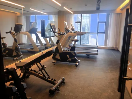 M.PLUS Designer Hotel（Du Jiang Yan Darong City Branch） Отели рядом со станцией Liduigongyuan Railway Station