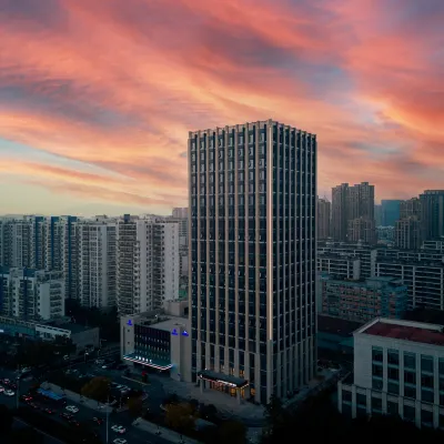 Lavande Hotel (Huzhou Changxing Taihu Avenue) Hotel berhampiran Imperial Palace of Emperor Chenwu