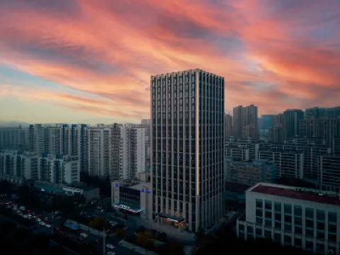 Lavande Hotel (Huzhou Changxing Taihu Avenue) Hotels near Imperial Palace of Emperor Chenwu