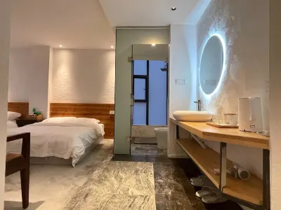 Simple Life Homestay Hotels near Ziyungu