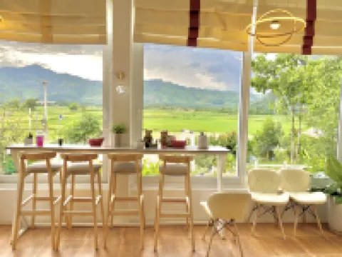 Pavilion Pha Leuang & Bungalows Hoteles en Feuang