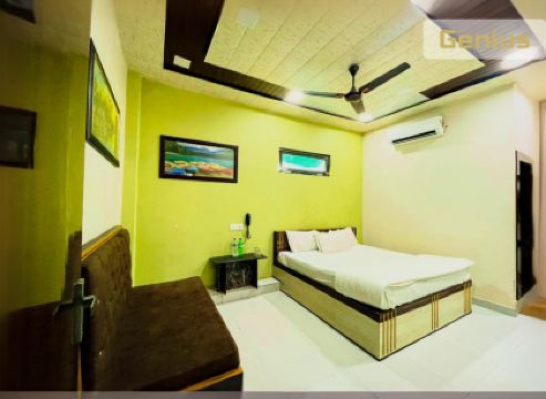 Hotel Pragati Palace