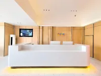 Super 8 Youxuan Hotel (Urumqi Airport Dadi Wobao Subway Station Branch)