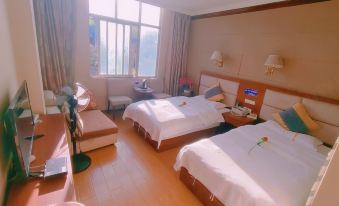 Xiangyunduoduo Business Hotel