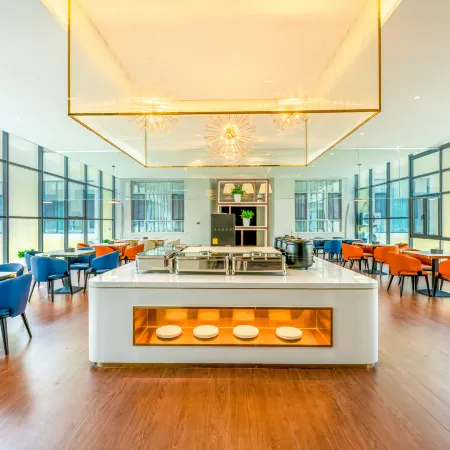 7 Days Premium Hotel (Alar)