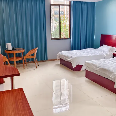 Luxi Hongfeng Business Hotel