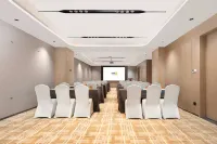 Guiyang Yunyan Fountain Pool Area Home2 Suites by Hilton Hotel