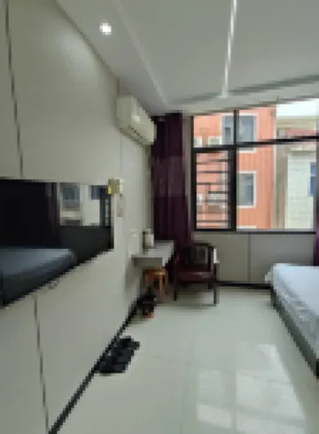 Ruichang Fenghe Business Hotel