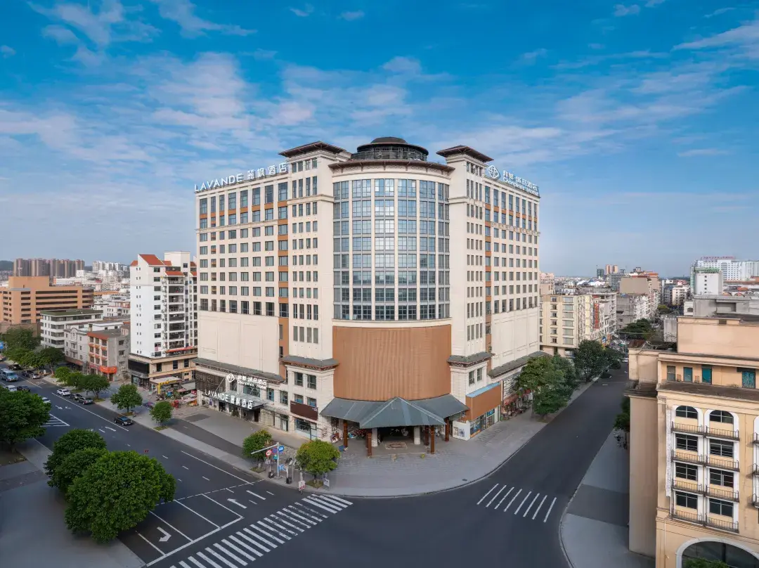 Feifanchengpin Hotel - Móng Cái