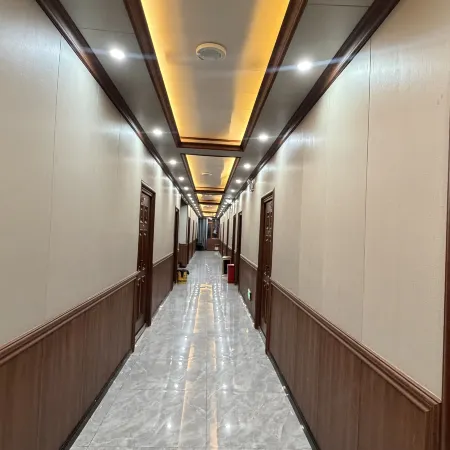 Litang Yazhu Grand Hotel