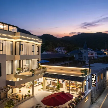 Xu Family Courtyard | Mountain·Temple·Calmly Aesthetic Villa (Tiantai Guoqing Scenic Area Branch)