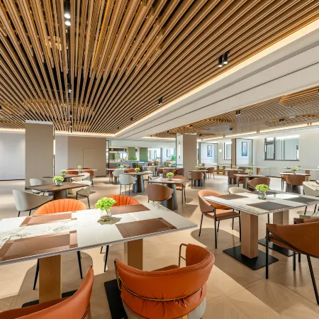 Holiday Inn Lvsi Port Qidong