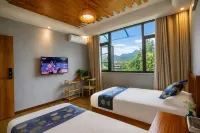 Wudang Mountain Tai Chi·Life Luxury Design Boutique Hotel - 2 ดาว