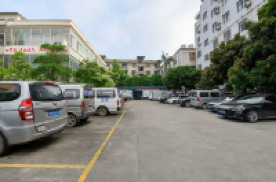 Qianyi Hotel (Yulin Jiangnan Branch)