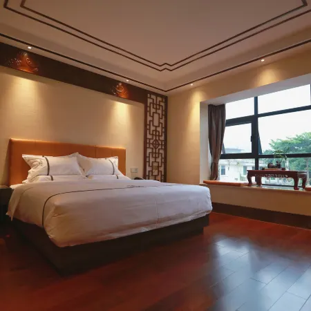 Longzhou Tianzhi'e Villa Hotel
