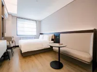 Junbai Hotel (Jinan Hexie Qilu Children's Hospital)