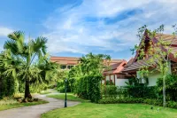L'Esprit de Naiyang Beach Resort فنادق في 
