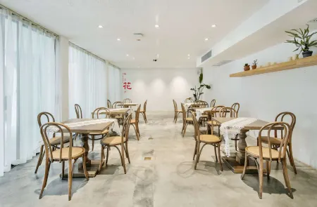 li quan mo shang hua kai Отели в г. Лицюань