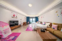 Yuejingwan Apartment (Yangjiang Minjie Gold Coast Branch)