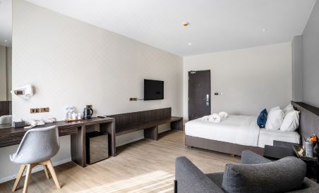 Xotel - Housity