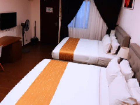 Lotus Seaview Beach Resort, Pengerang Hotels near Chalet D'Punggai