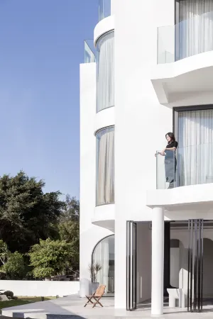 Southlane Hotel Отели рядом с достопримечательностью «Goose Tail Stone Garden»