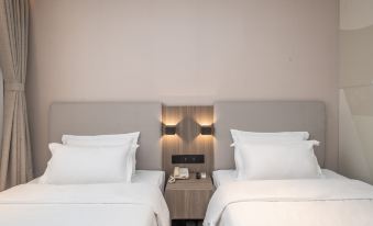 HanTing Hotel (Tianjin Jinghai Jingwen Road)