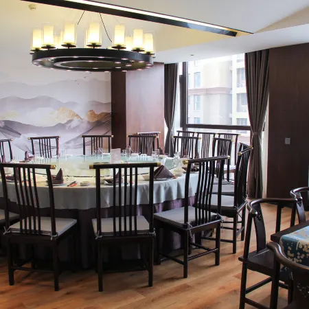 Zhongzhou Yihe Hotel
