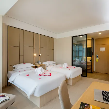 Cloud Anna Hotel