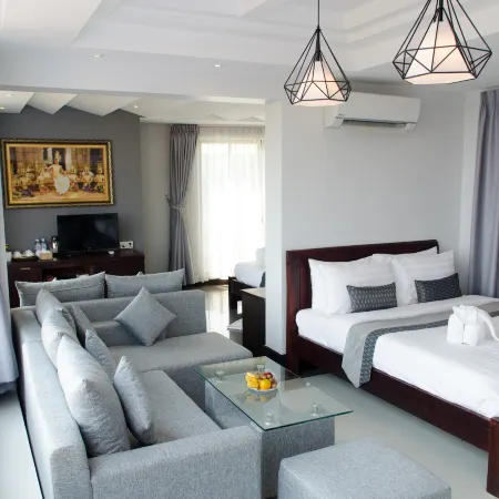 Hotel Five.S