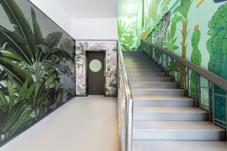 Hi Inn (Shanghai Jinqiao Wulian Road Subway Station) Отели рядом с достопримечательностью «Shanghai Open University Pudong Branch School Hudong Branch»