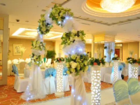 Ramada Plaza by Wyndham Shenyang City Center Hoteles en Shenyang