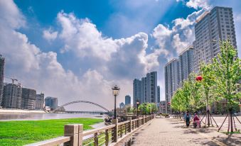 Homeinn Superior Yun Hotel (Dandong Yalu River Moon Island Anton Old Street)