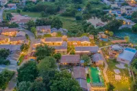 Beihai Huatian Jiudi Holiday Manor (Guantouling Zixiawan Branch) 관토우링 국립삼림공원/골프 호텔