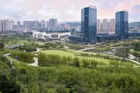 Lavande Hotel (Yibin University Town Convention and Exhibition Center)