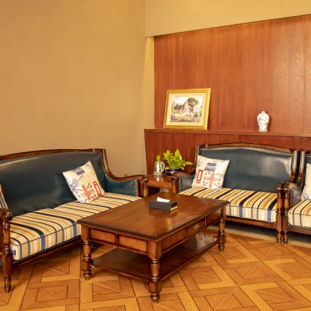 Huoshanhong Hotel