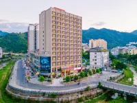 Ceheng Park Hotel - Parkplatz