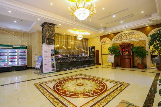 索顿酒店(潮南陇田店)