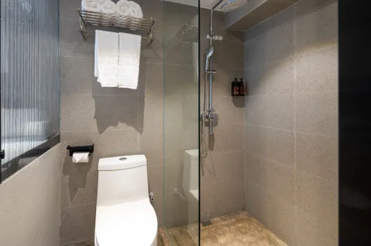 Liangzhi Huipin Hotel (Friendship Commercial Plaza Branch, Qilou Old Street, Haikou) Zimmer Photos