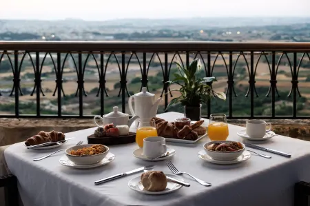 The Xara Palace Relais & Chateaux Отели рядом с достопримечательностью «Mdina Gate»