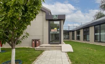 Beifang Langyue Hotel (Beijing Zizhuqiao)