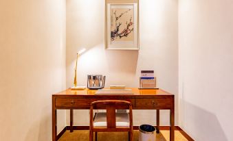 Aizhimeng & Yingbin Hotel
