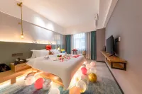 Huawei Boutique Hotel (Foshan Qinghuiyuan Shunde Happy Coast PLUS) Hotel in zona Jindou Commercial Street