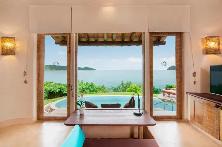 The Naka Island, a Luxury Collection Resort & Spa, Phuket Отели рядом с достопримечательностью «Tha Rua Shrine»