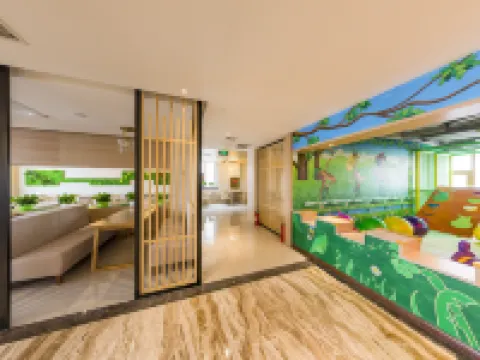 Yuanhua Grand Hotel Hotels in Taibus Banner