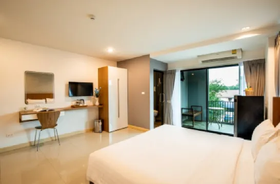 Jira Boutique Residence Hotels near Sacred Heart Cathedral